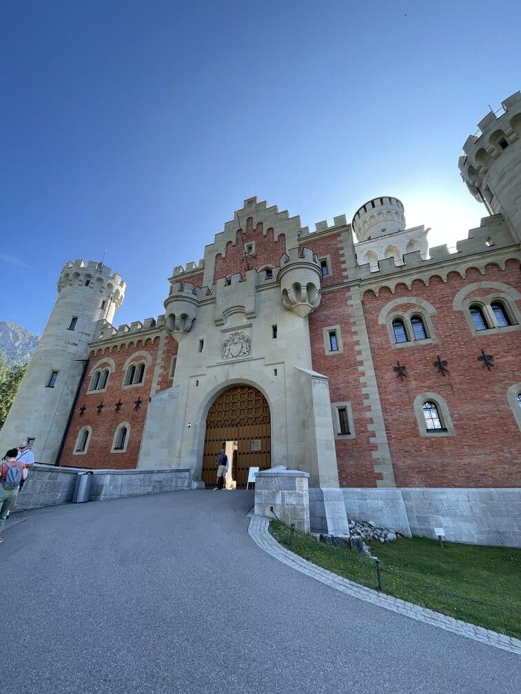 Castelo Neuschwanstein na Alemanha. Alemanha. Guia brasileiro na Alemanha. Guia neuschwanstein