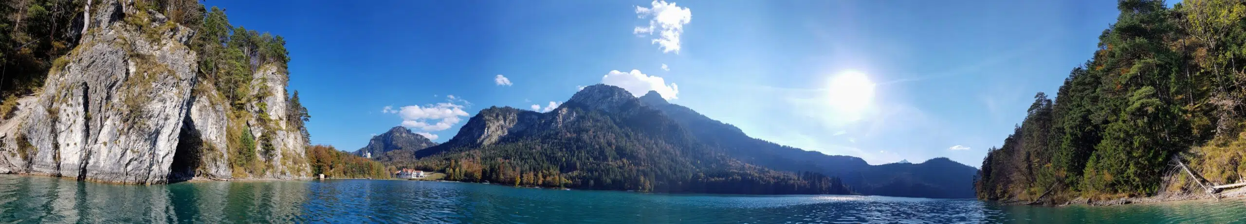 Lago proximo ao Neuschwenstein na Rota Romantica