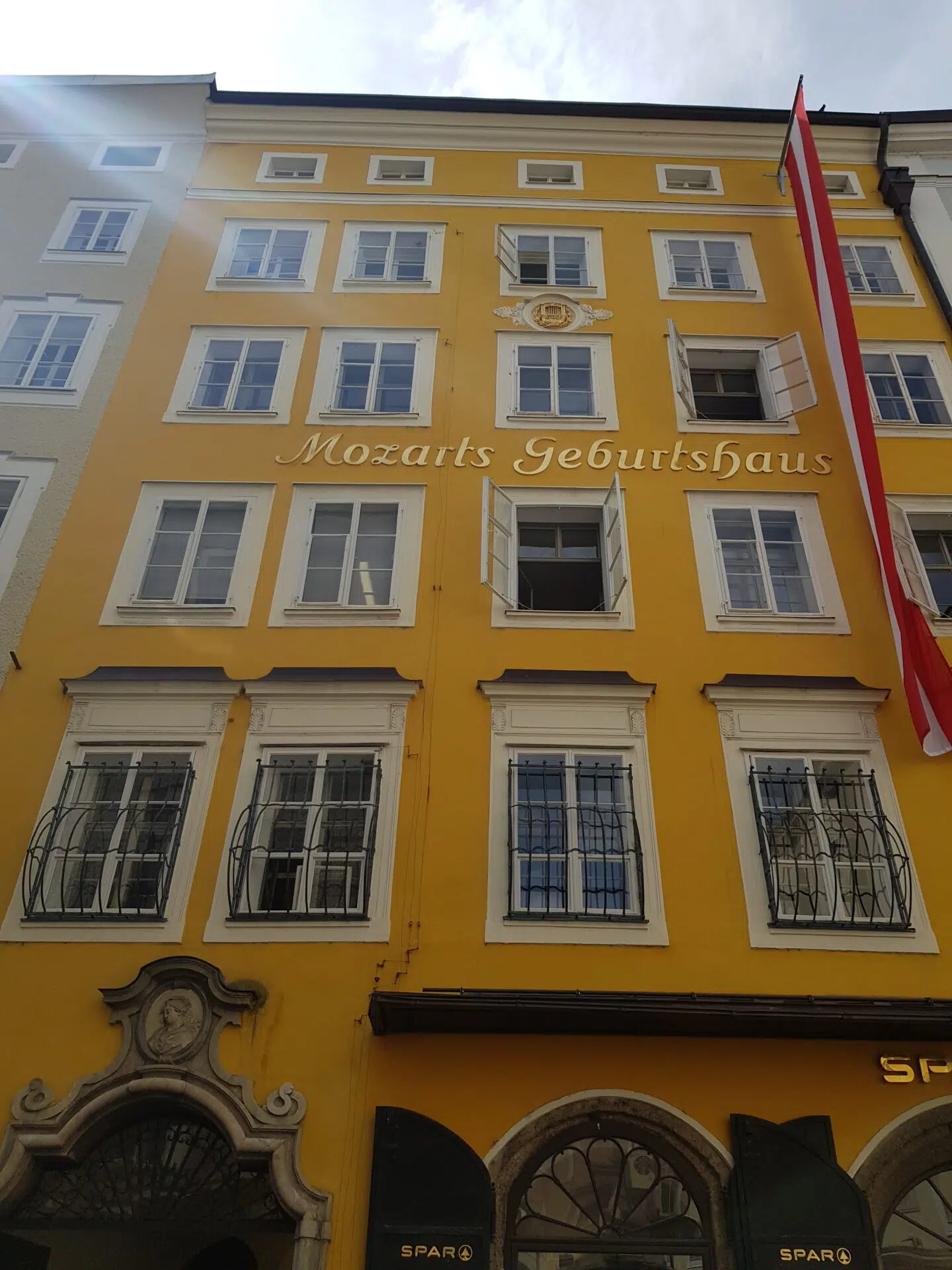 casa de mozart em Salzburg na Áustria. Guia brasileiro na Áustria e Alemanha