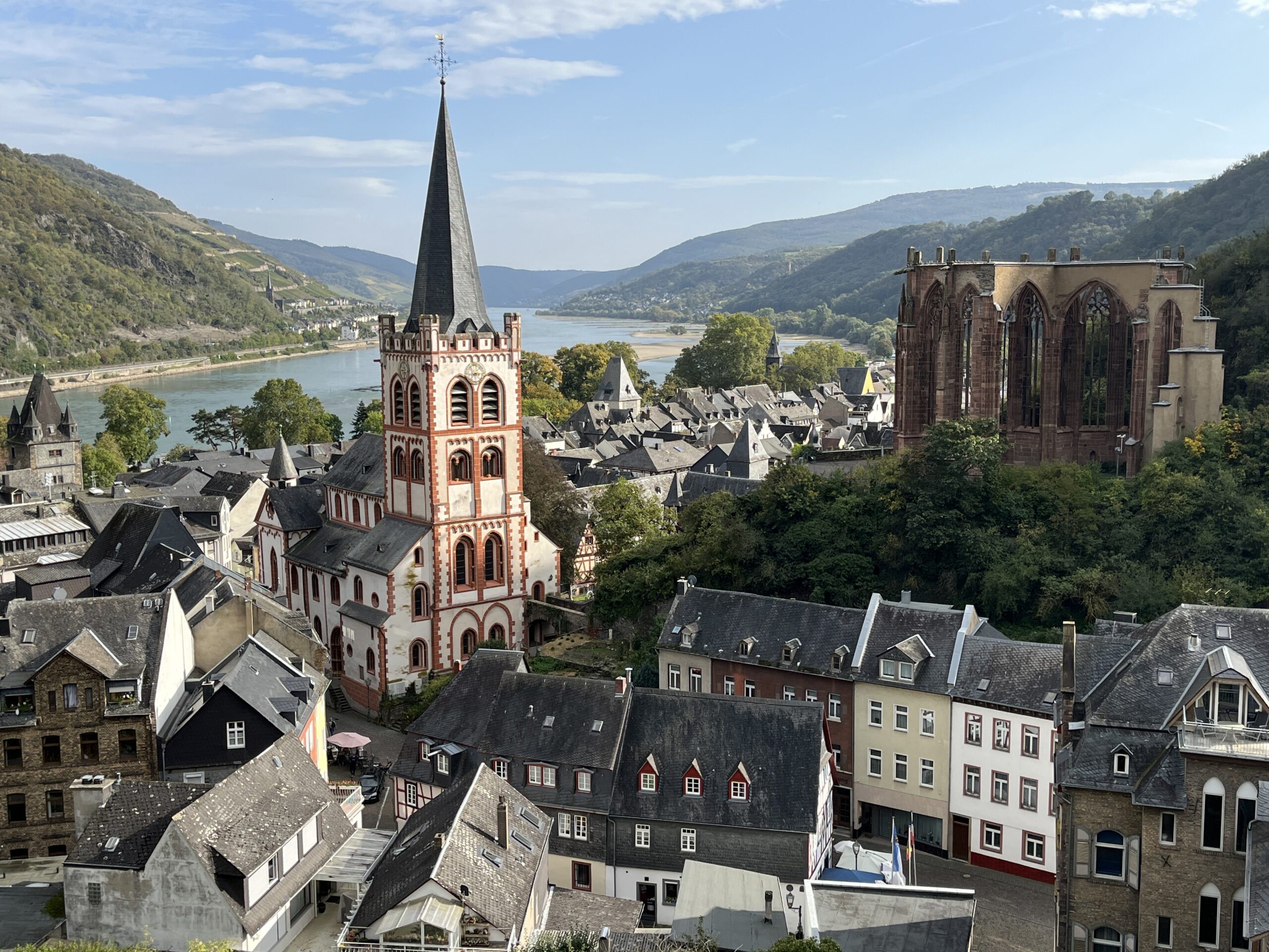 Bacharach no Vale do rio Reno. Guia brasileiro na Alemanha. Turismo na Alemanha.