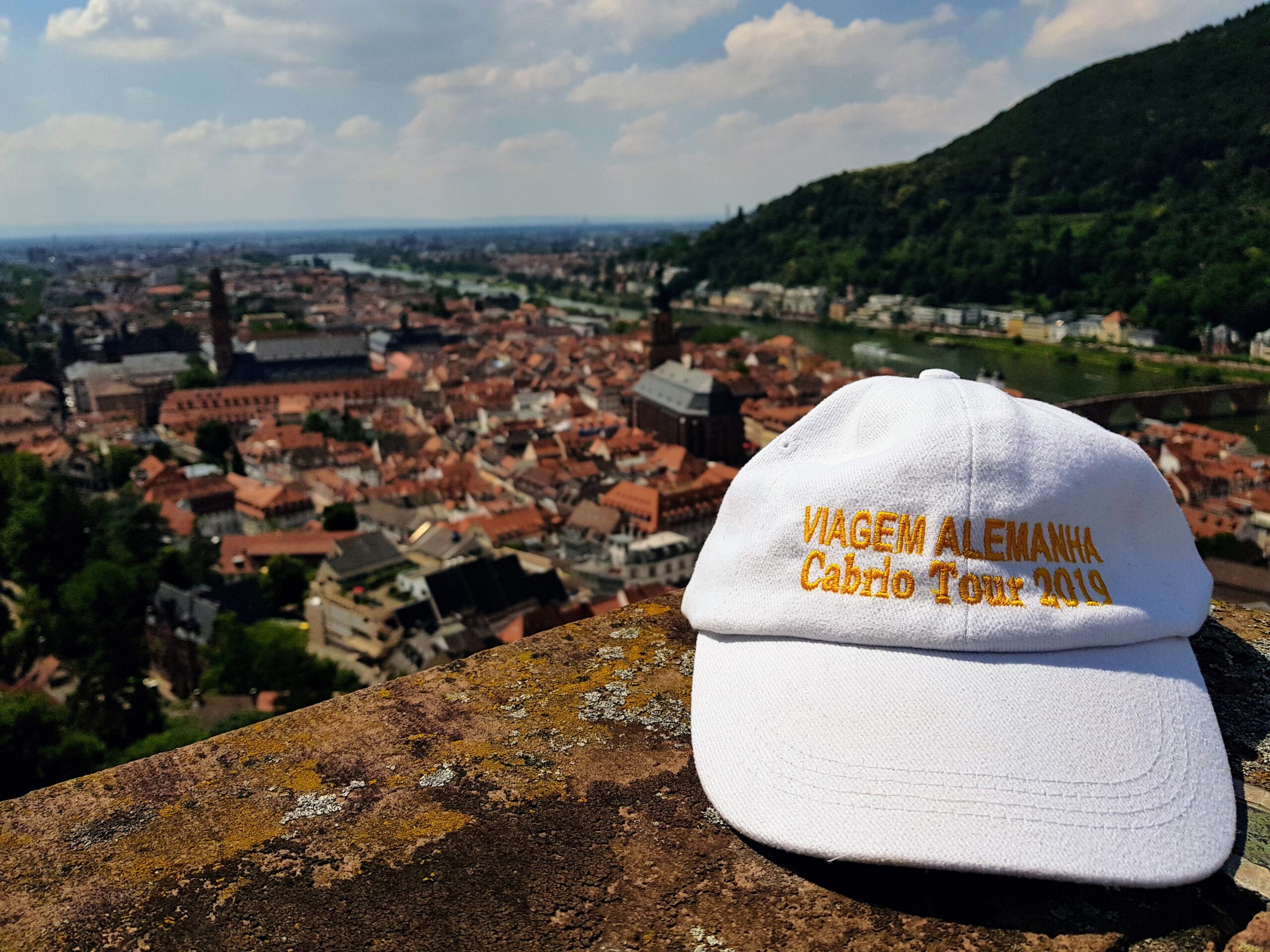 Vista do Castelo de Heidelberg na Alemanha durante passeio guiado com guias