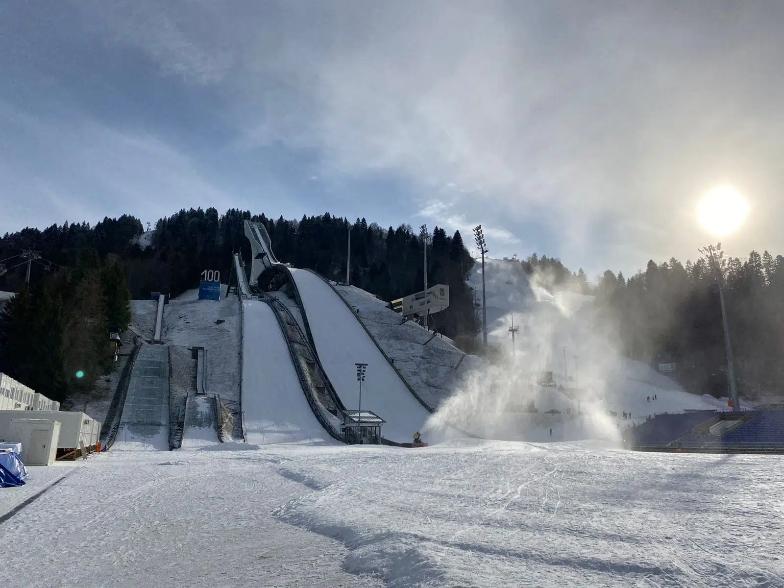 Estadio Olímpico nazi. Garmisch-Partenkirchen en Alemania. Guías brasileños en Alemania. Turismo en Alemania.
