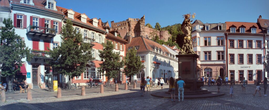 Praça e Castelo de Heidelberg, na Cidade Velha