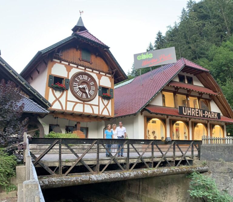 Rota dos Relógios Cuco na Floresta Negra: tradição e turismo na Alemanha
