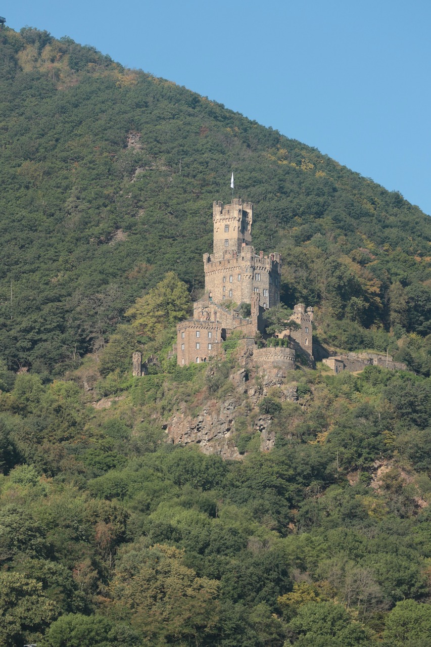 Castelo Sooneck no Vale do Reno na Alemanha. Guia brasileiro na Alemanha.