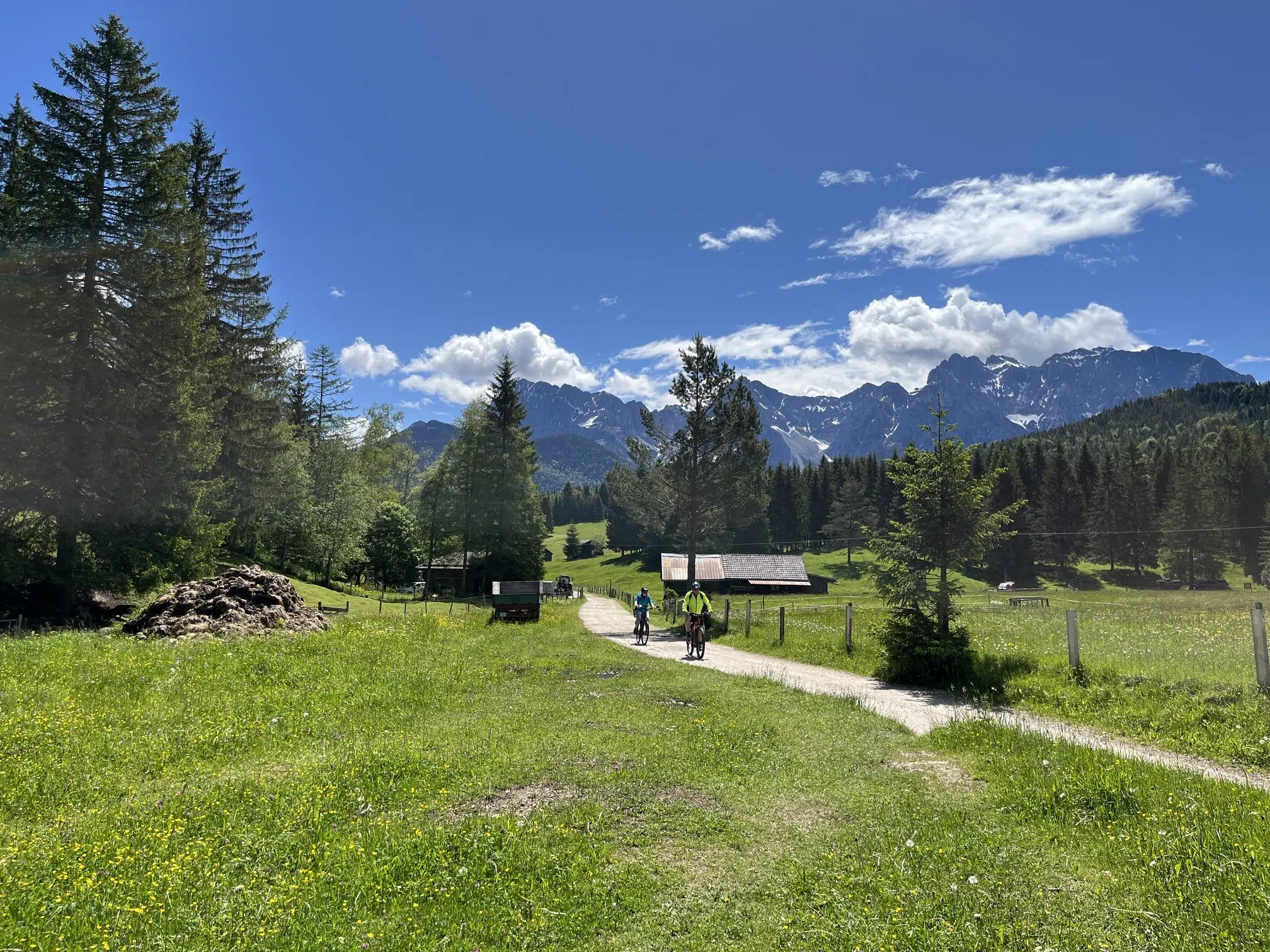 Mittenwald na Alemanha. Guia brasileiro na Alemanha. Alpes.