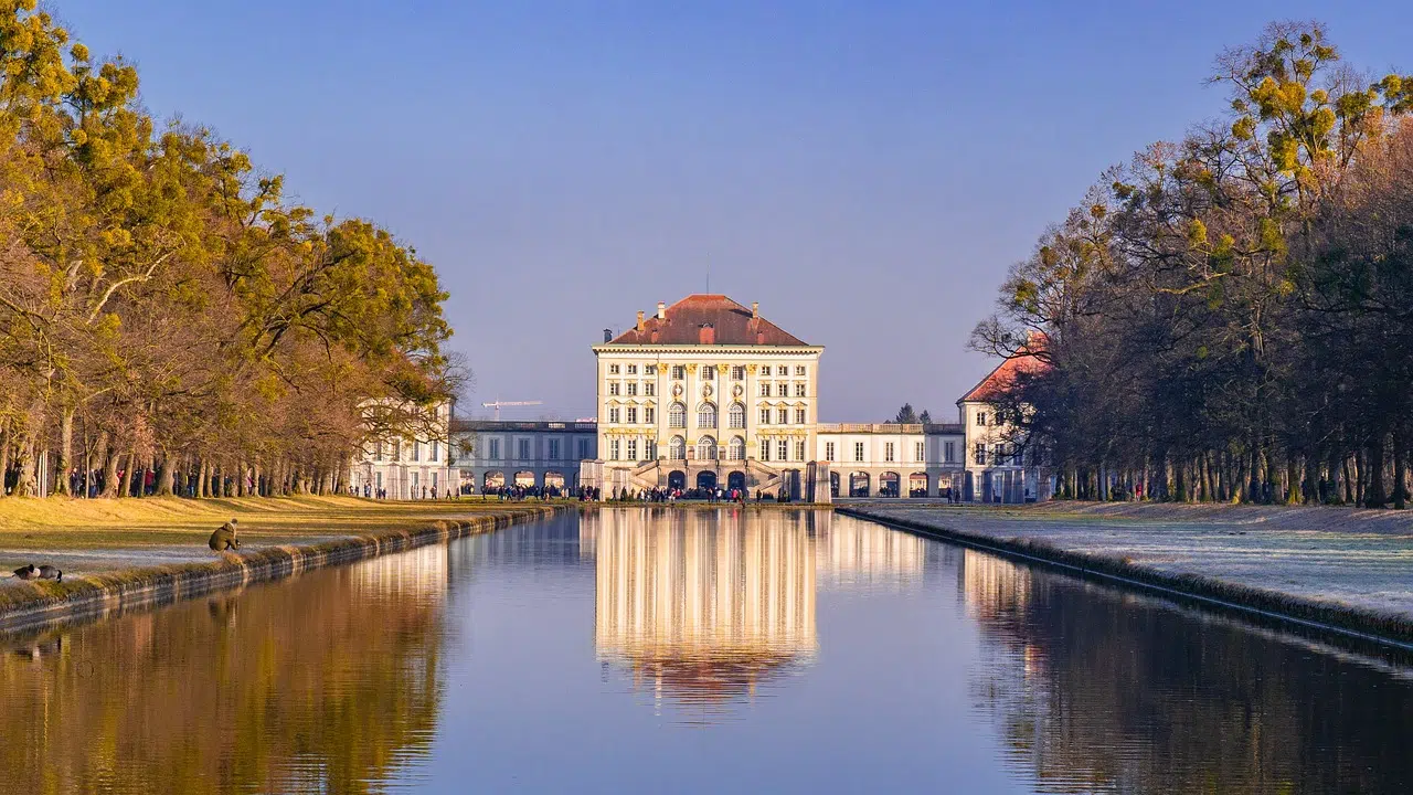 Palácio Nymphenburg em Munique na Alemanha. Guias brasileiros na Alemanha