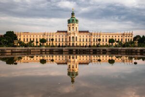 O Palácio de Charlottenburg, em Berlim, e seus jardins barrocos, parada do terceiro dia