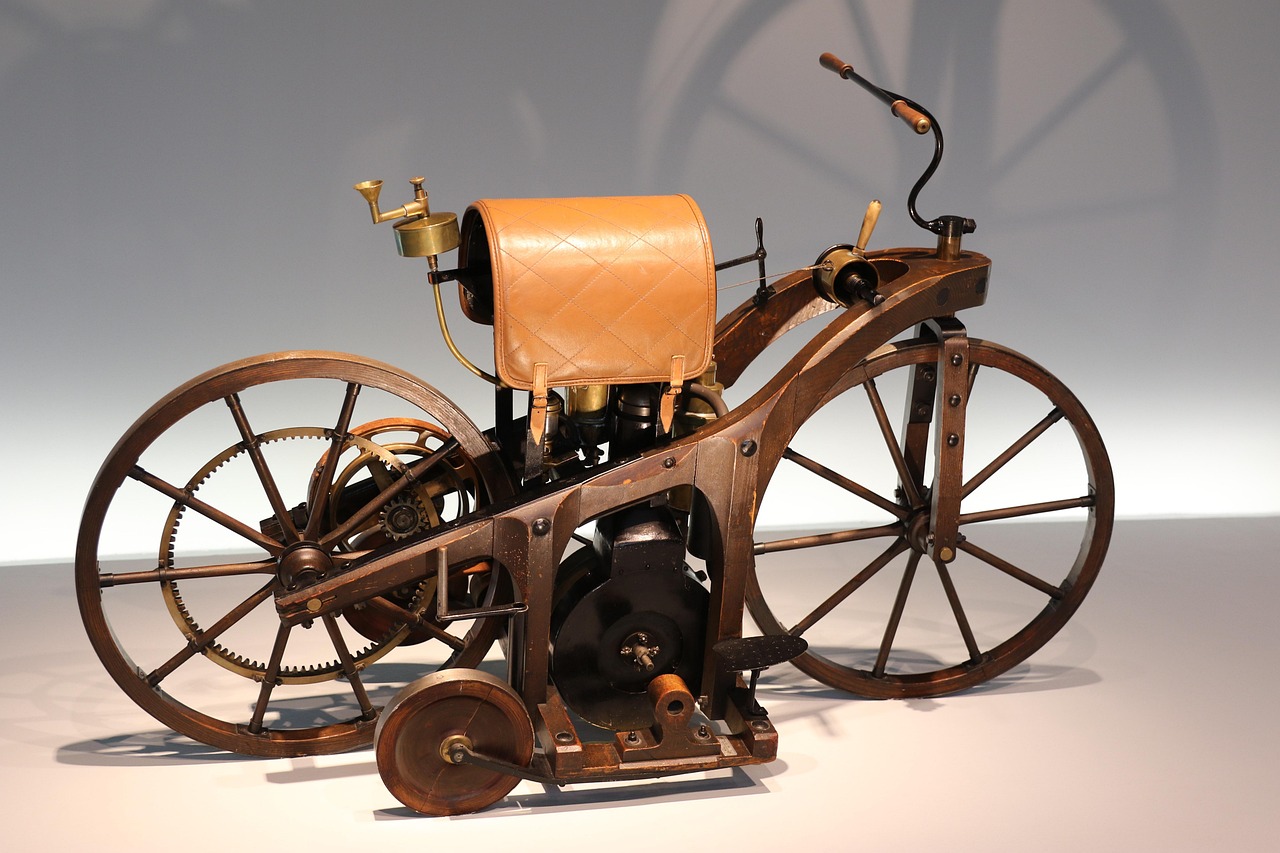 Veículo histórico em exposição no Museu Mercedes-Benz, em Stuttgart