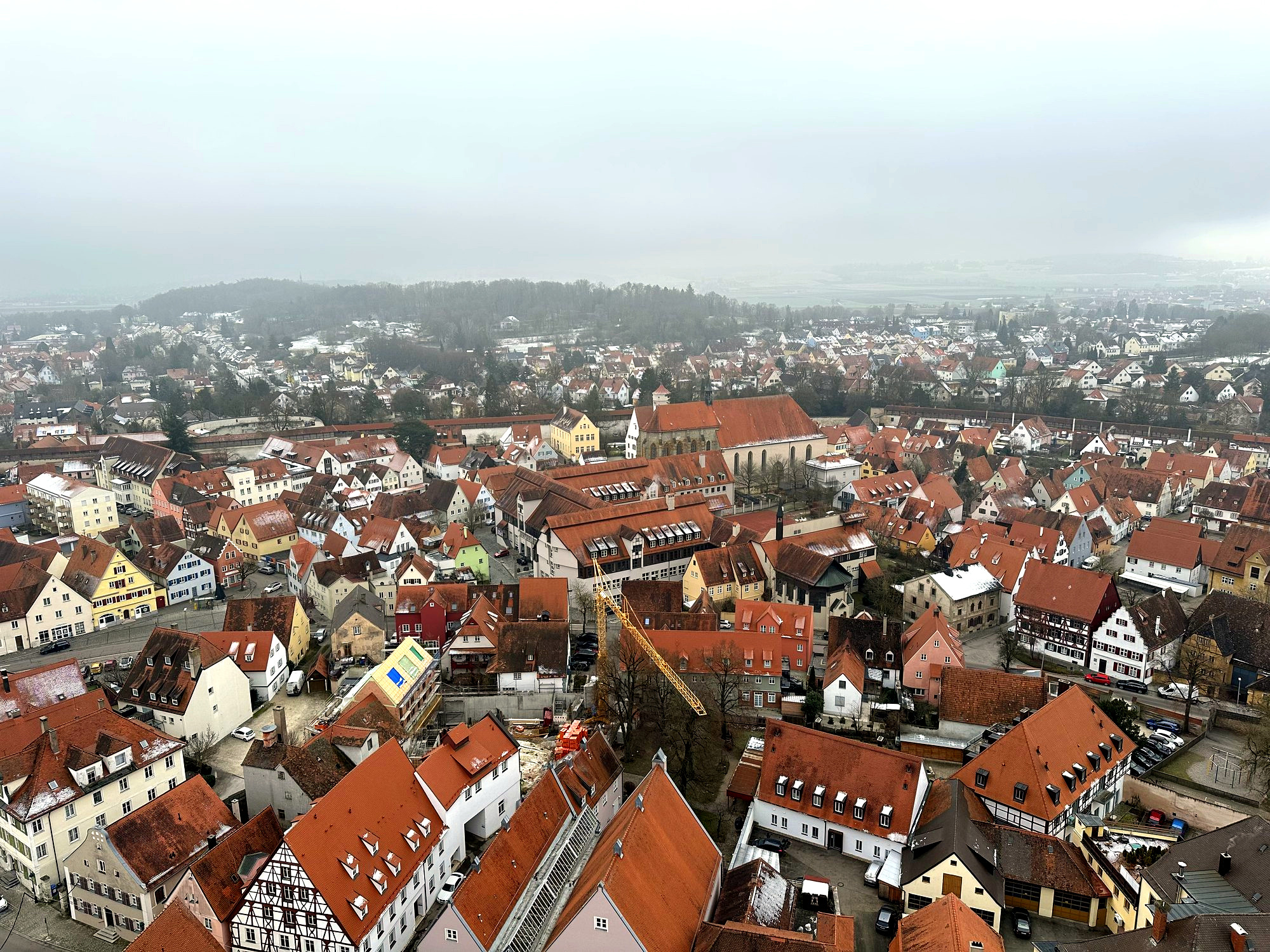 Nördlingen: a cidade murada dentro de uma cratera de meteorito