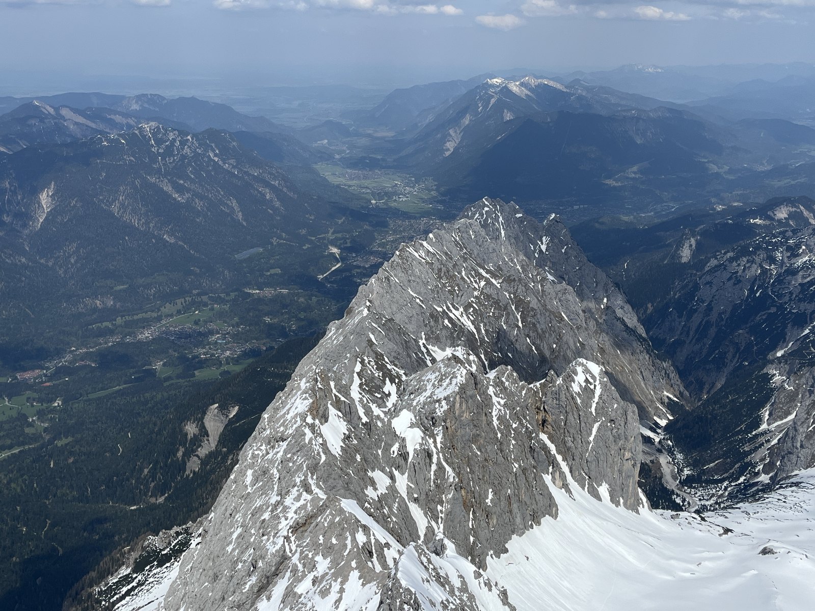 Cume da Zugspitze e os Alpes